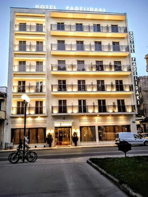 Hotel Padelidaki Tríkala Екстериор снимка