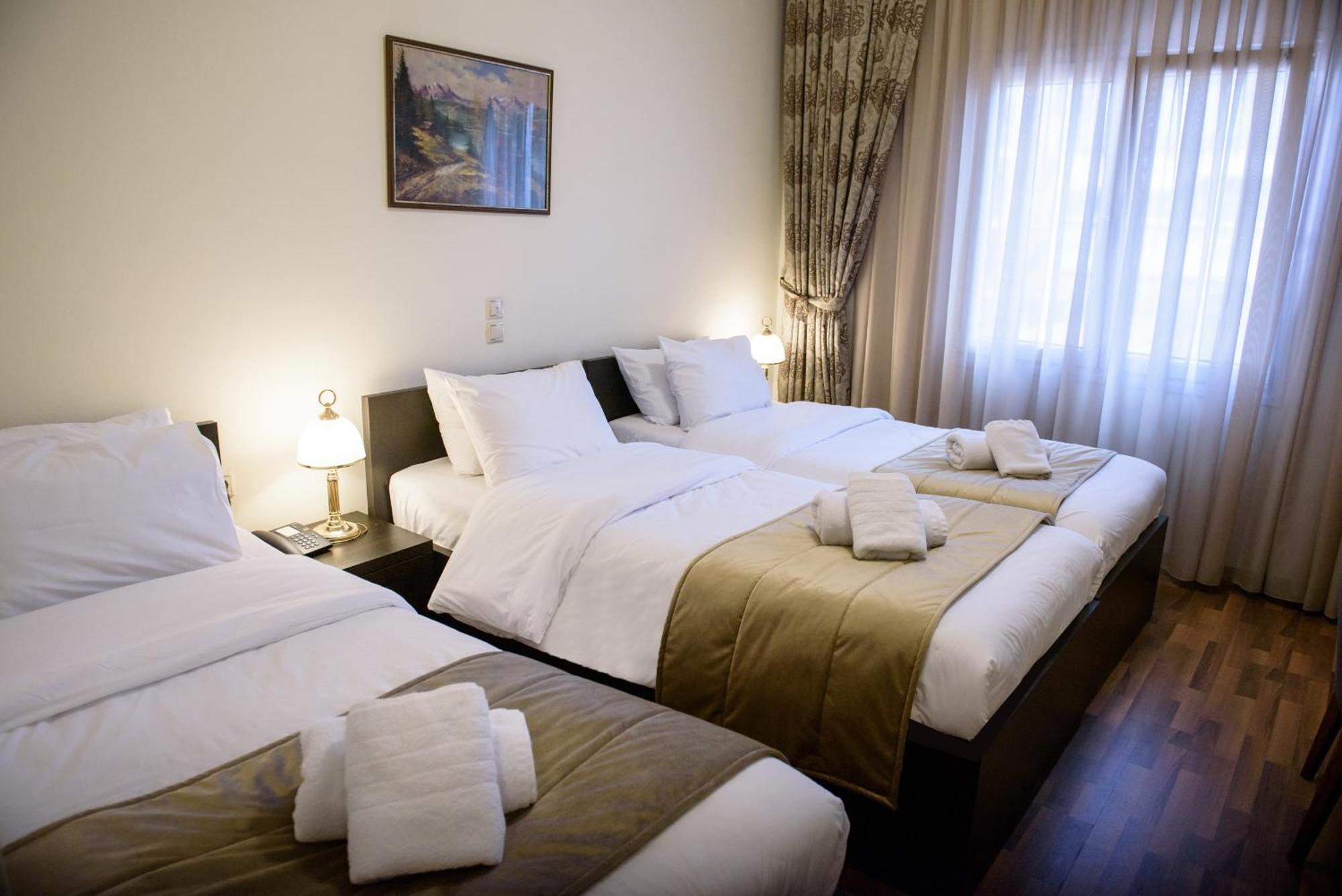 Hotel Padelidaki Tríkala Екстериор снимка